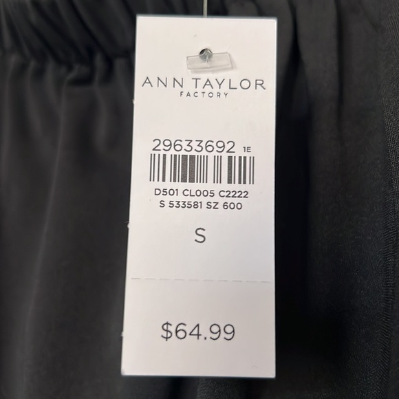 Ann Taylor off the shoulder top with tie detail - Picture 2 of 2